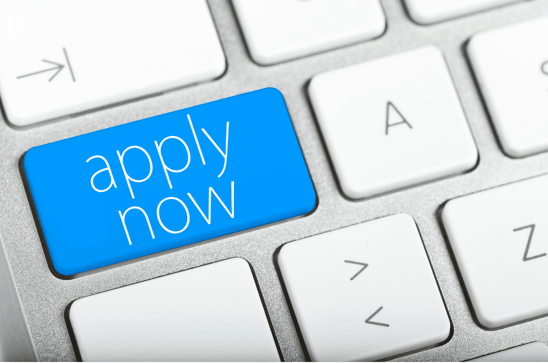 Keyboard with a button that says apply now